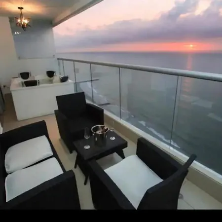 Empire Presidential Private Jacuzzi Apartment *
