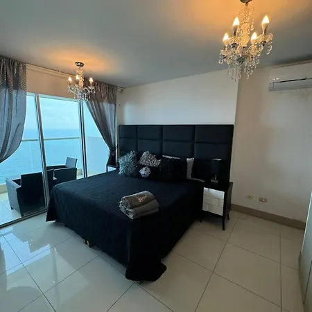 Empire Presidential Private Jacuzzi * Cartagena
